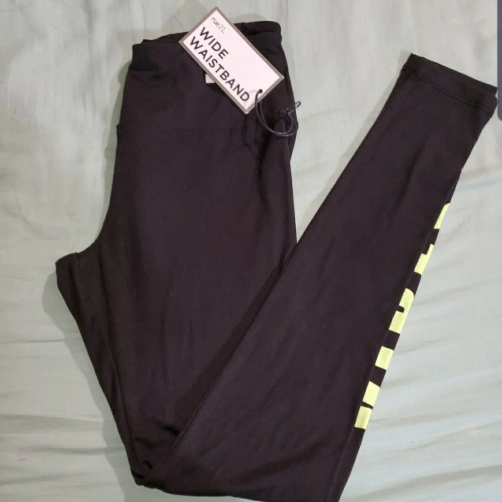 New Black & Neon Green Vibes Leggings